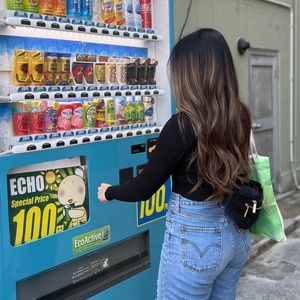 Meet your Posher, Kanitha